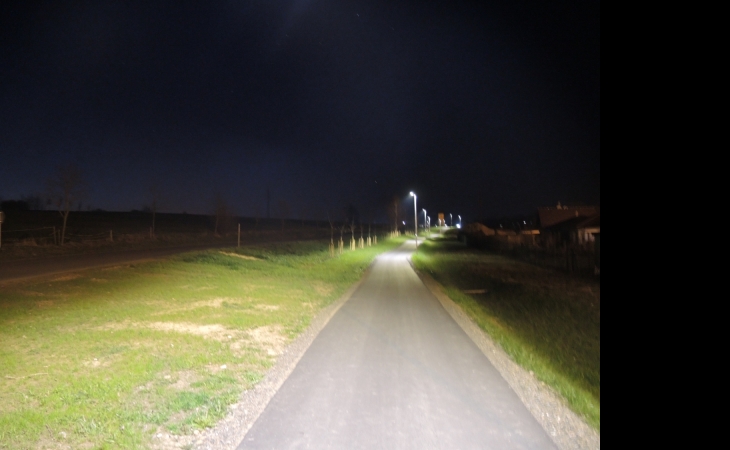 LED_osvetleni_cesty_Lanskroun-Zichlinek_cyklostezka.JPG