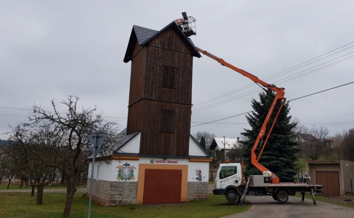 Oprava_doskove_strechy_Elektro-plosiny.jpg